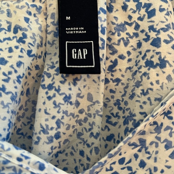 EUC Gap Cap Sleeve V-neck Star top - Picture 7 of 10